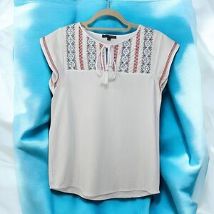 Adrianna Papell‎ Embroidered Blouse Tie Neck White Top Women's Medium Boho Beach